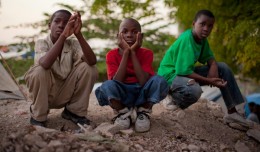 Twa Timoun | Three Kids | Drei Kinder